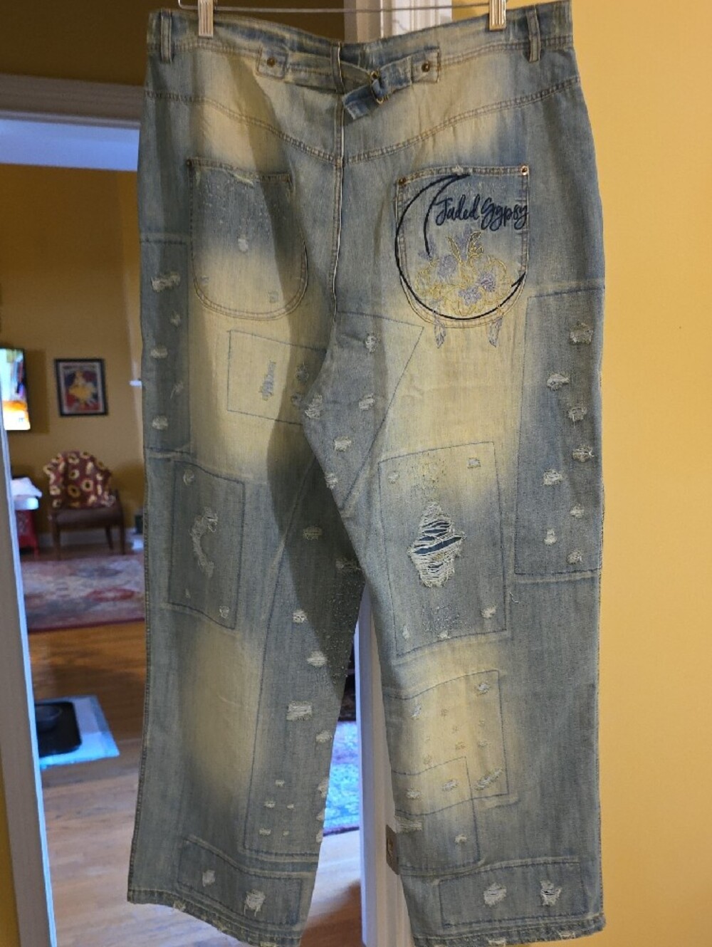 NWOT Peace & Love - Faith Jeans - Picture 3 of 6